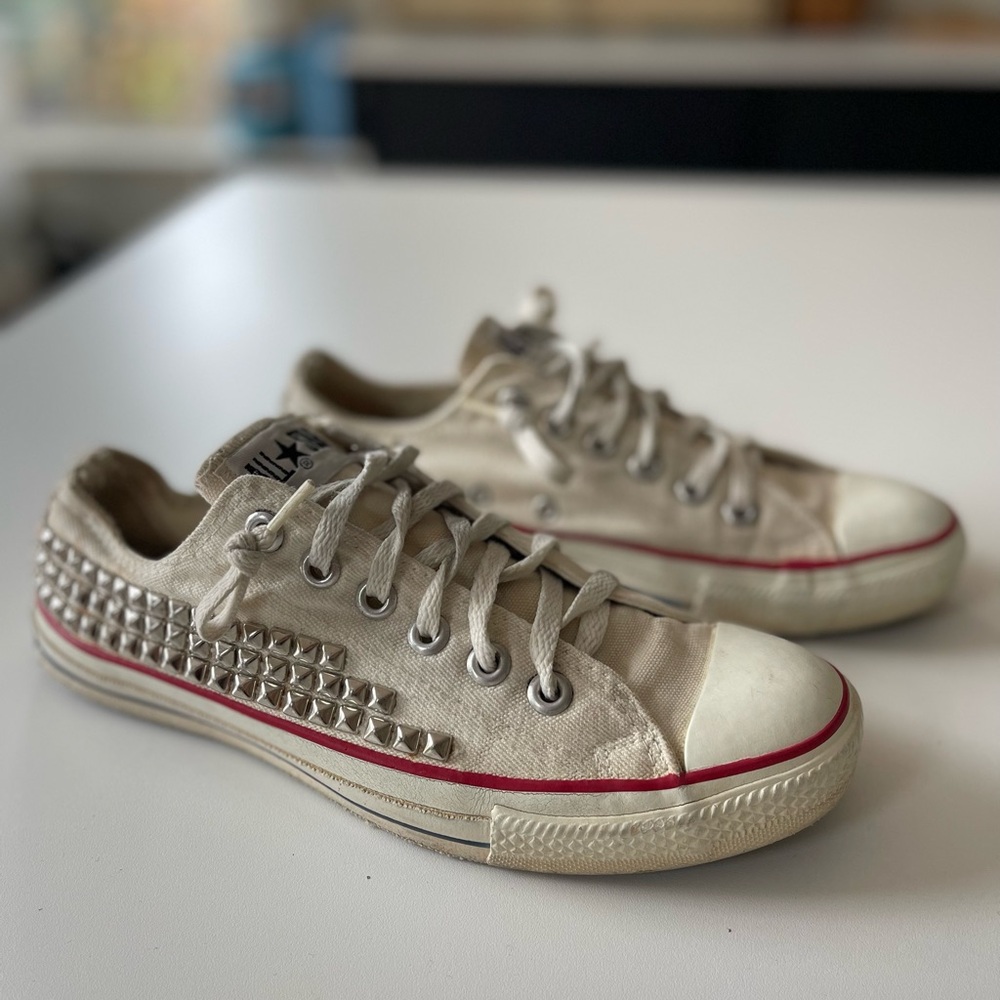 Converse all star with studs
